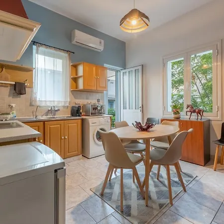 The Italian - 2bd * بلدة كوس